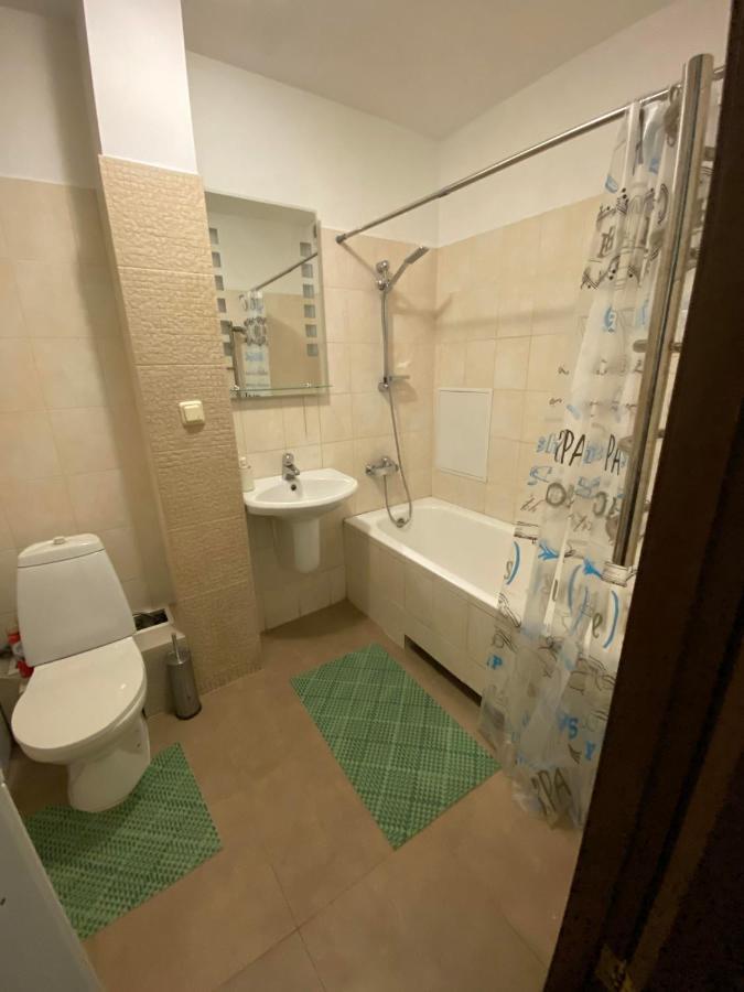 Apartment Next To Metro Station Pechersk Kiev Exteriör bild